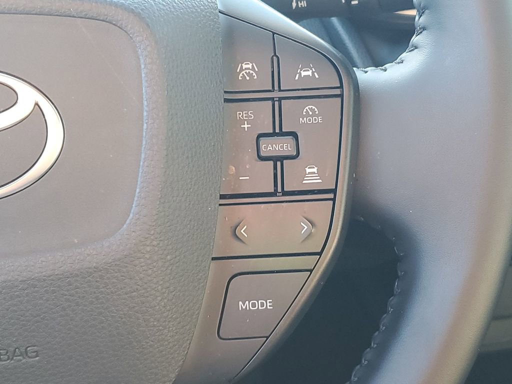 Certified 2025 Toyota Prius LE image 33