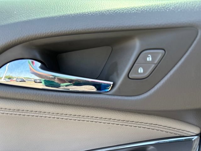 Used 2016 Chevrolet Cruze Premier FWD image 13