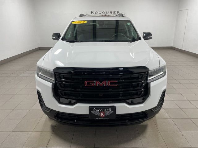 Used 2023 GMC Acadia SLE w/ Infotainment Package AWD/4WD image 2