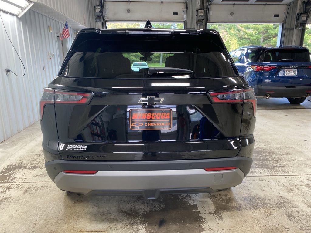 New 2026 Chevrolet Equinox LT w/ Convenience Package II AWD/4WD image 7