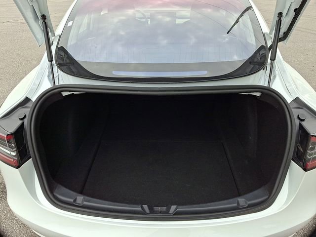 Used 2018 Tesla Model 3 Long Range RWD image 31