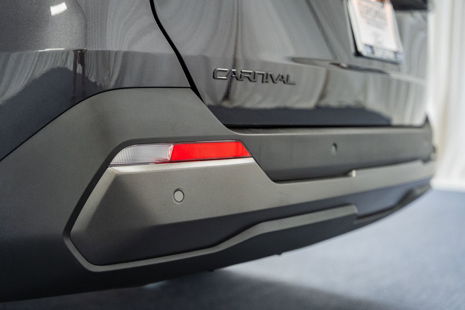 Used 2025 Kia Carnival SX Prestige image 9