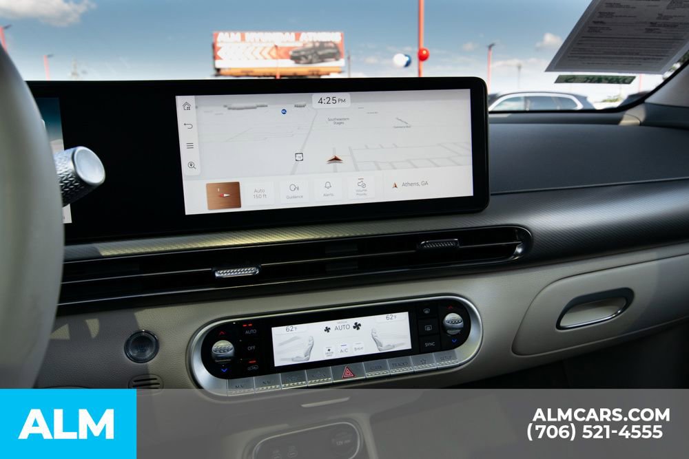 Used 2024 Genesis GV60 RWD image 31