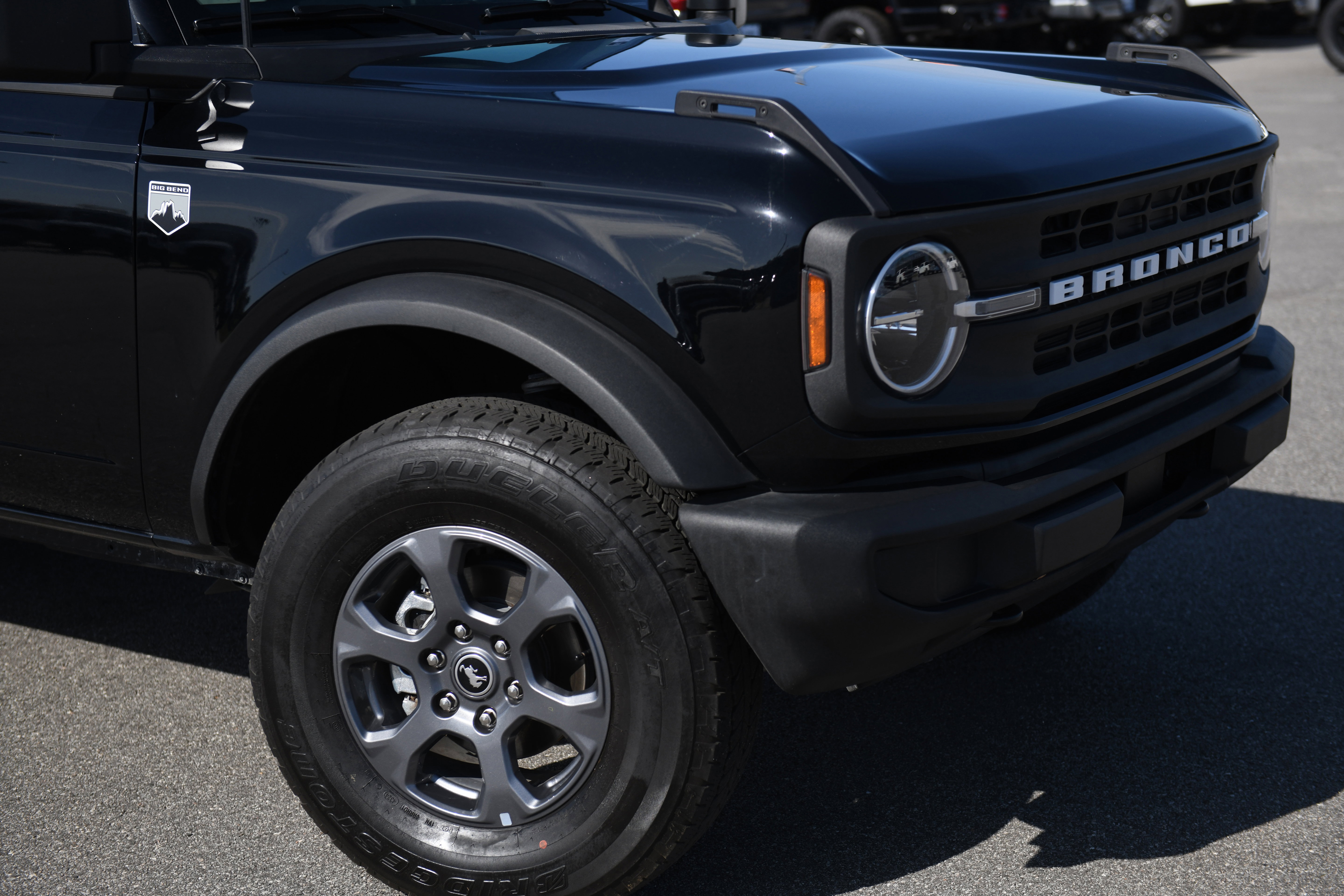 Used 2025 Ford Bronco Big Bend image 3