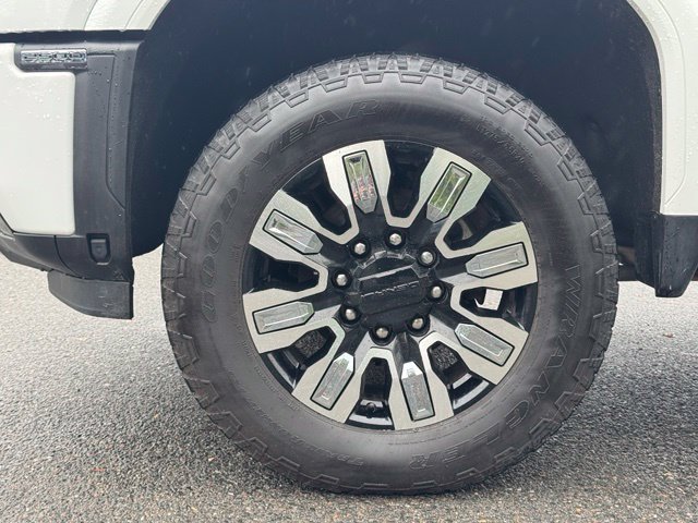 Used 2024 GMC Sierra 2500 Denali w/ Technology Package AWD/4WD image 9