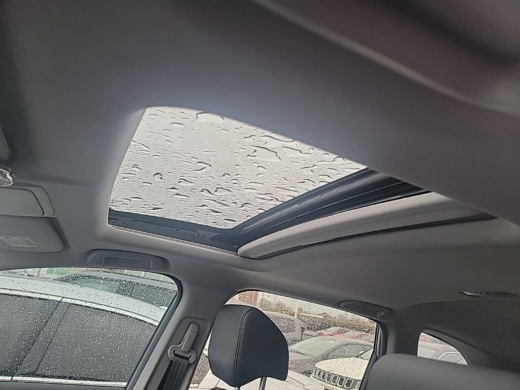 Used 2021 Honda CR-V EX-L image 5