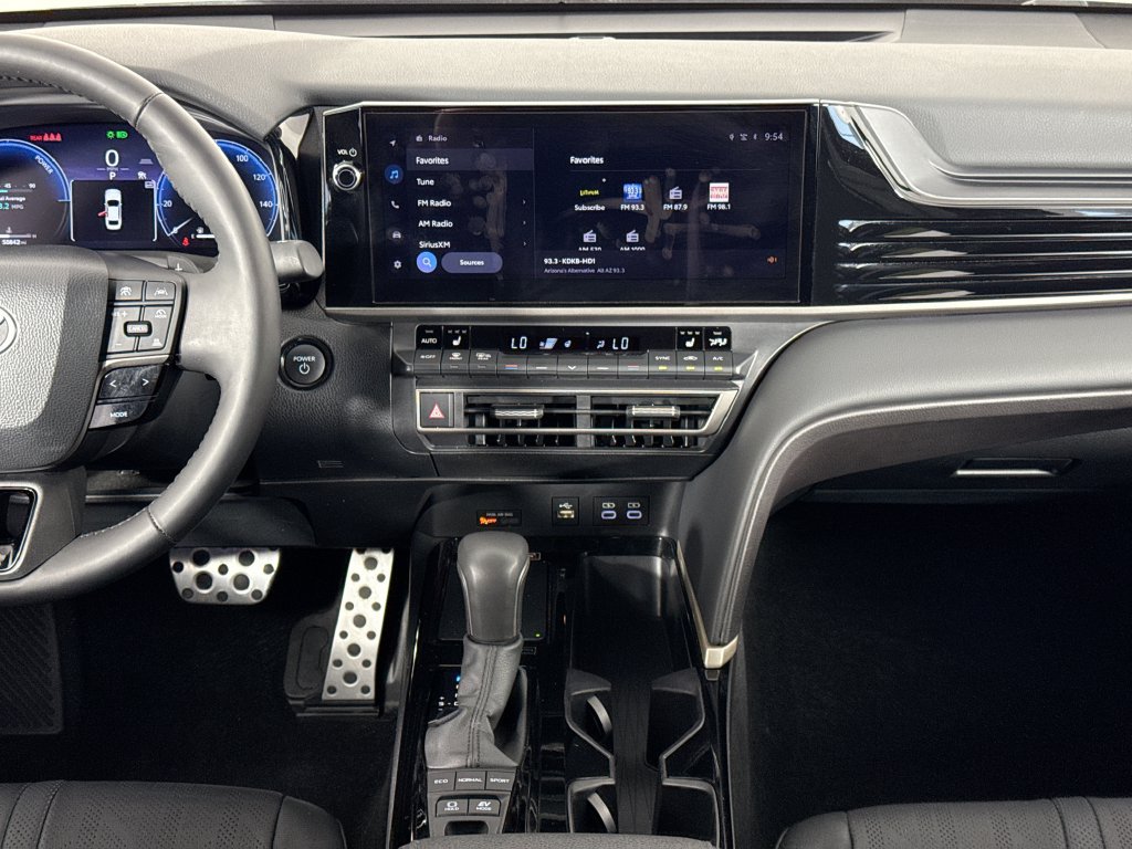 Used 2025 Toyota Camry XSE FWD image 14