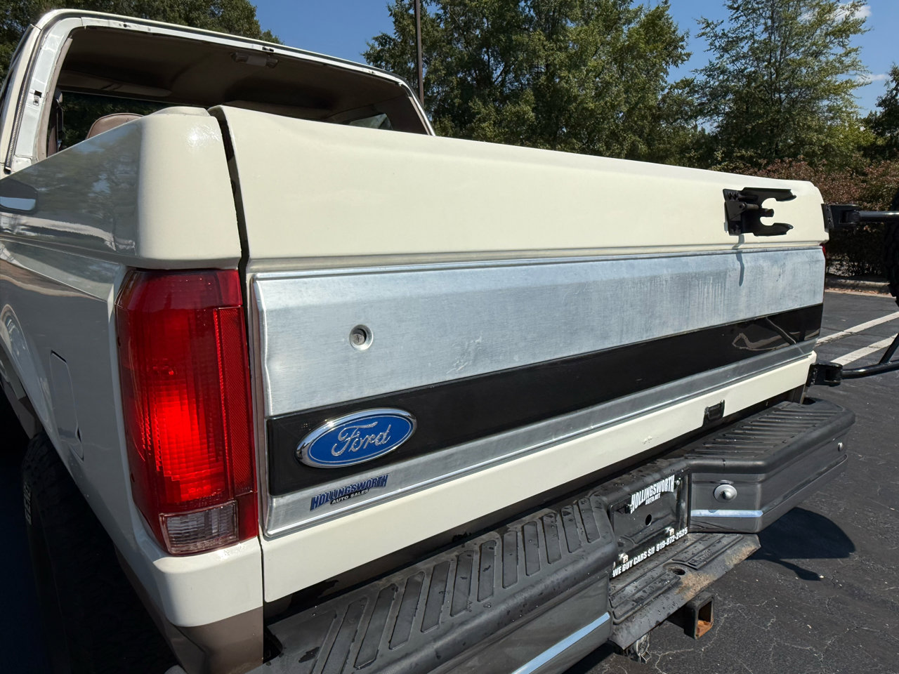Used 1993 Ford Bronco Eddie Bauer image 4
