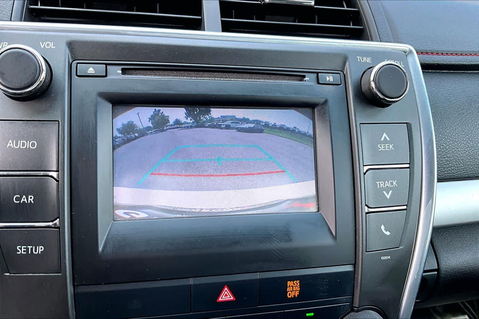Used 2017 Toyota Camry SE FWD image 26
