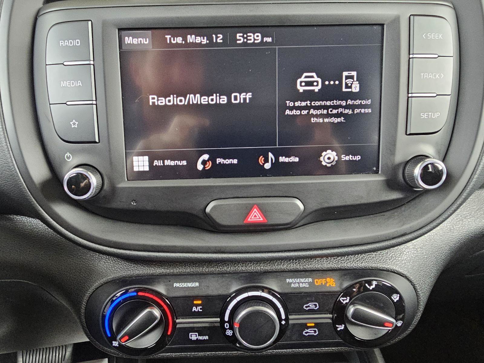 Used 2025 Kia Soul LX w/ LX Technology Package FWD image 26
