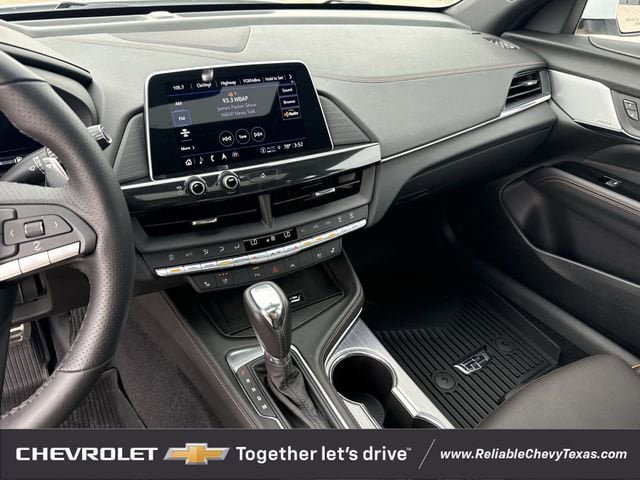 Used 2025 Cadillac CT4 Sport RWD image 18