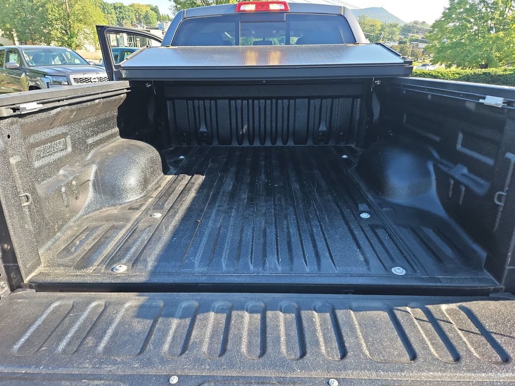 Used 2017 Toyota Tundra Limited w/ Limited Premium Package AWD/4WD image 23