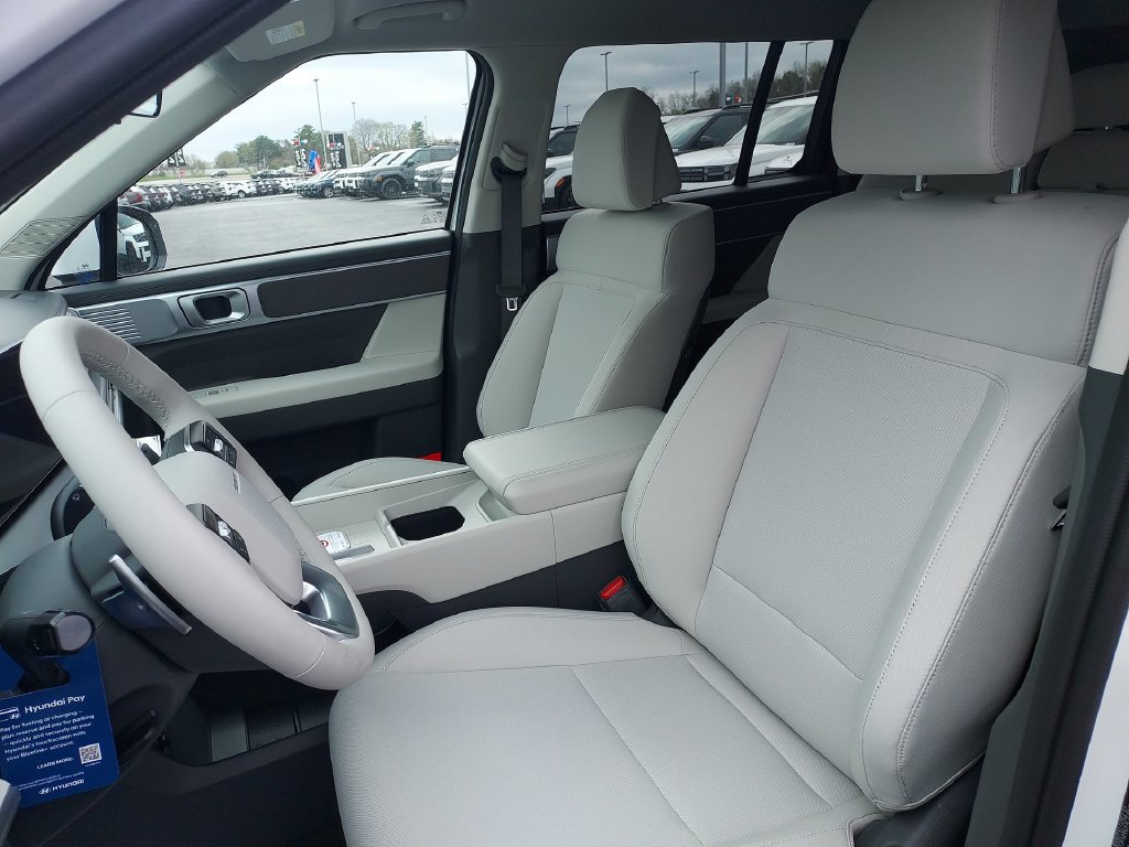 New 2026 Hyundai Santa Fe SE AWD/4WD image 17