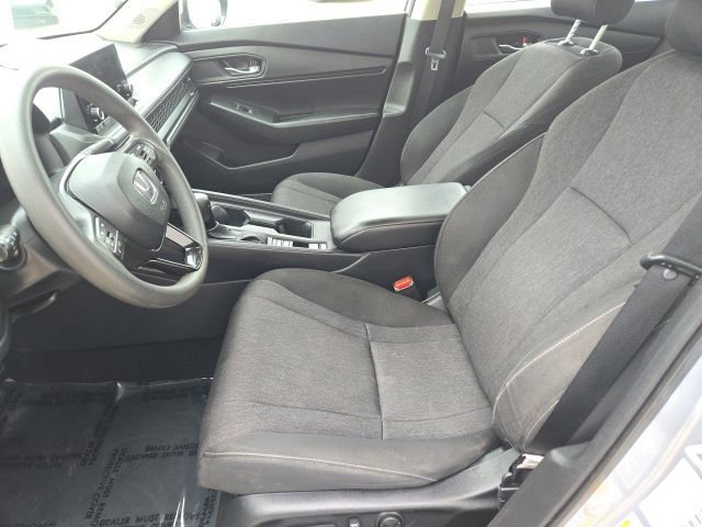 Used 2023 Honda Accord EX image 9