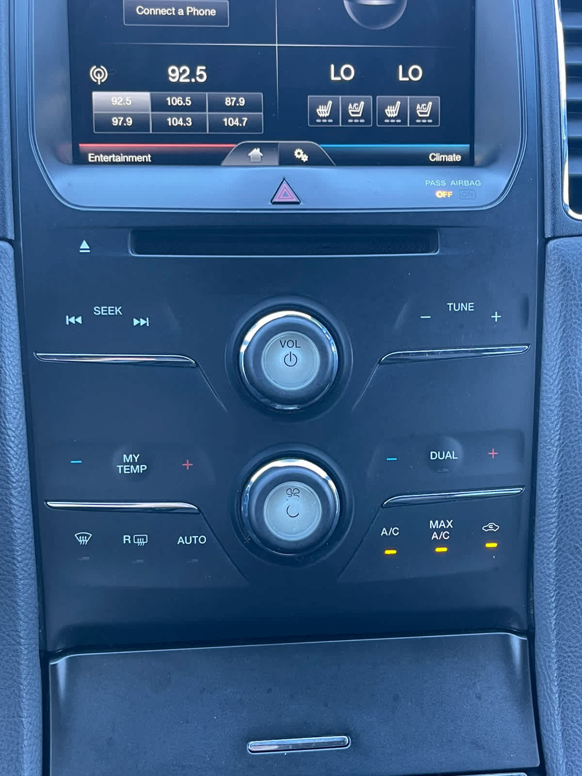 Used 2015 Ford Taurus Limited FWD image 17