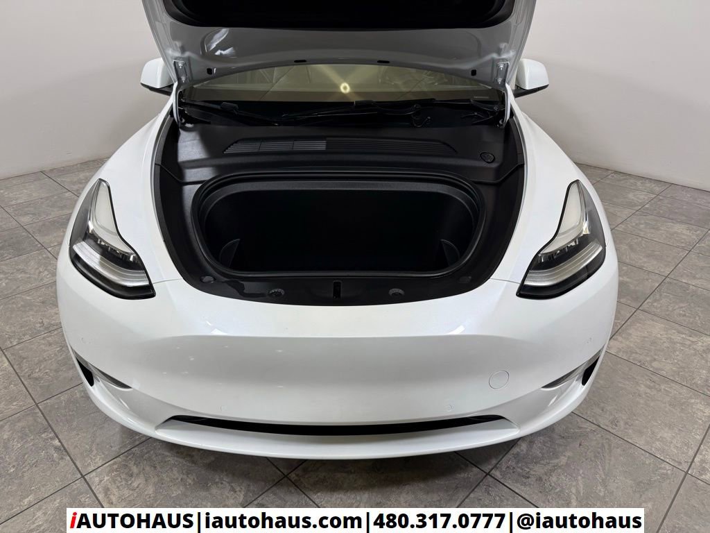 Used 2020 Tesla Model Y Long Range image 8
