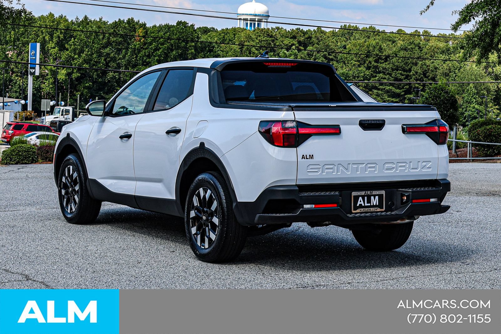 Used 2025 Hyundai Santa Cruz SE FWD image 8