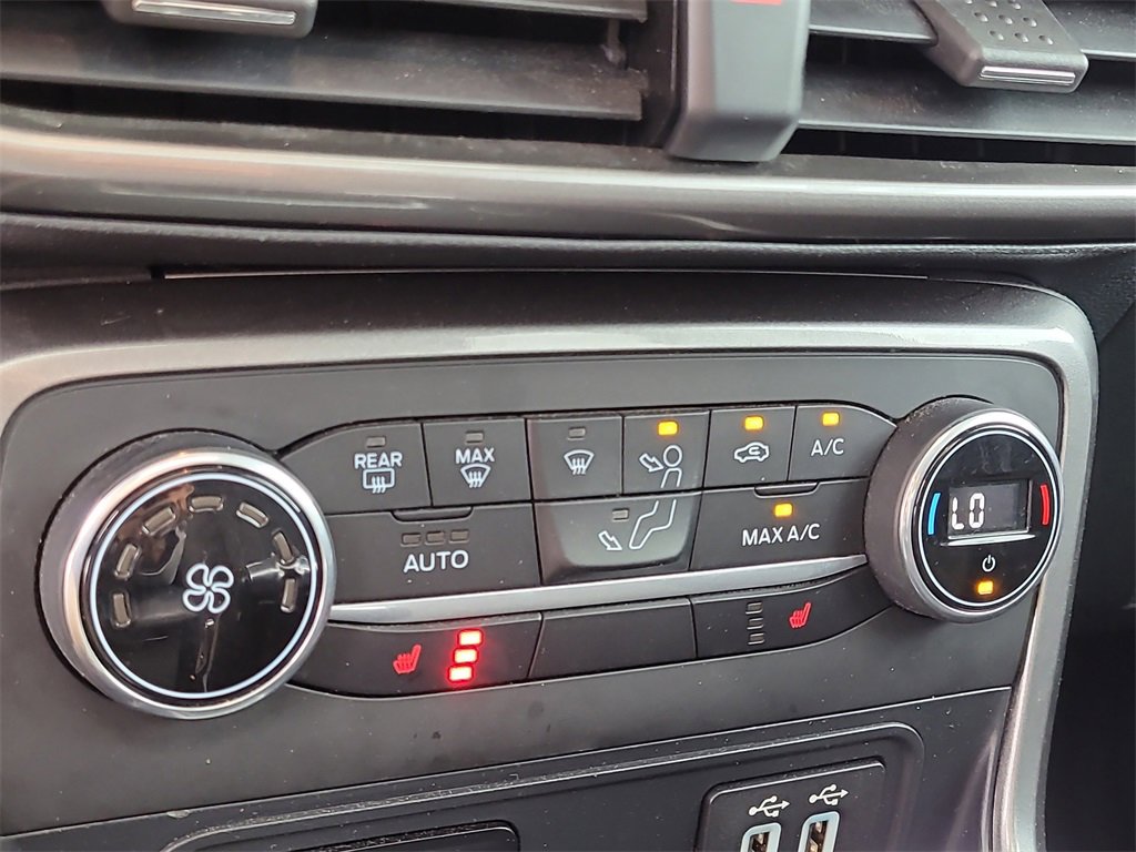Certified 2021 Ford EcoSport SE image 20