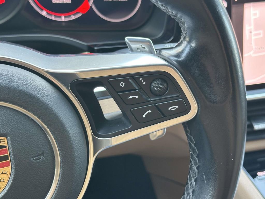Used 2022 Porsche Cayenne Platinum Edition AWD/4WD image 24