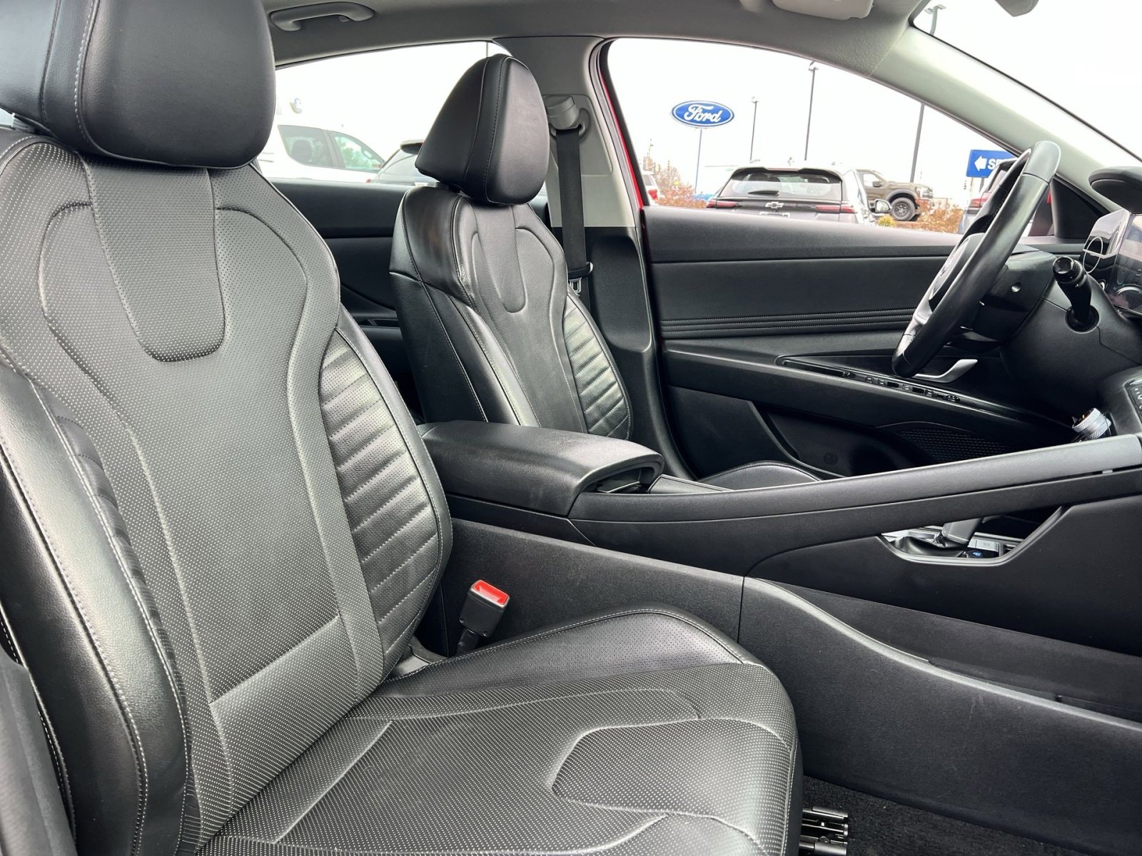 Used 2023 Hyundai Elantra Limited image 26