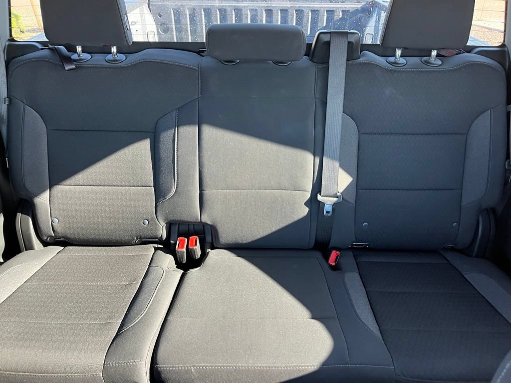 Used 2025 Chevrolet Silverado 1500 LT RWD image 18