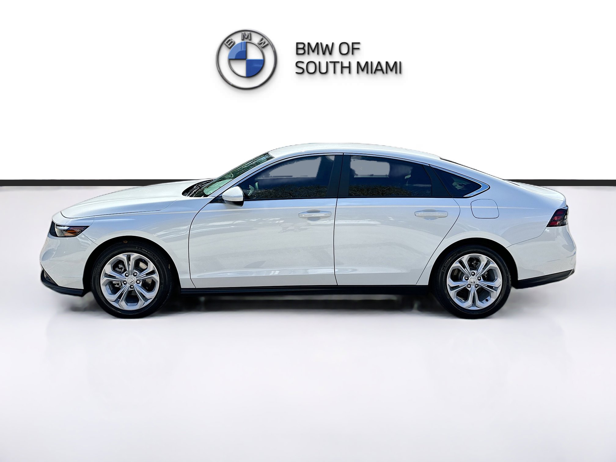 Used 2025 Honda Accord LX image 4