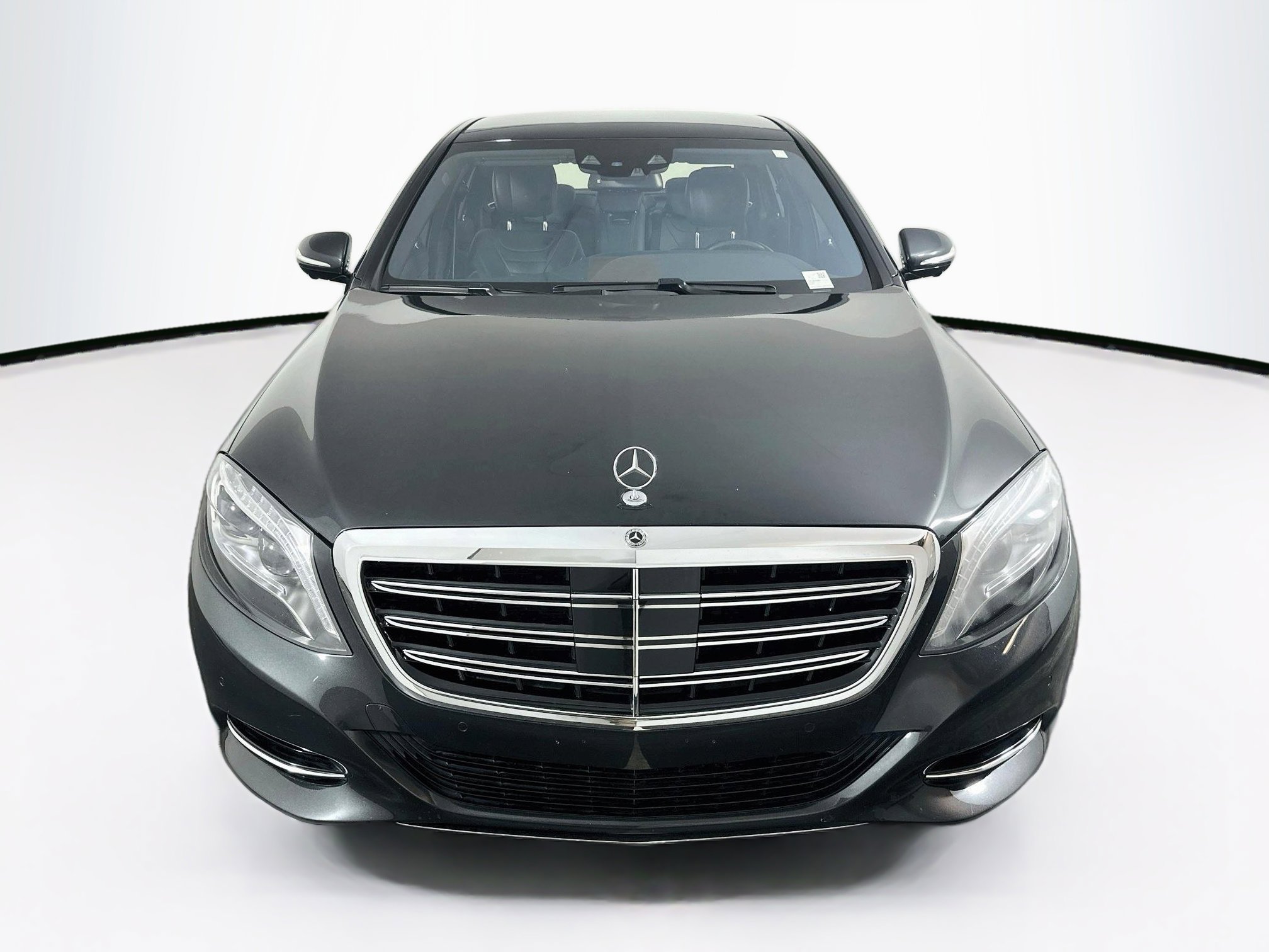 Used 2016 Mercedes-Benz S 550 4MATIC Sedan image 2