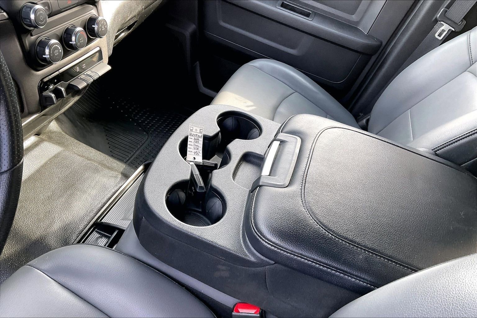 Used 2022 RAM 2500 Tradesman w/ Chrome Appearance Group image 19