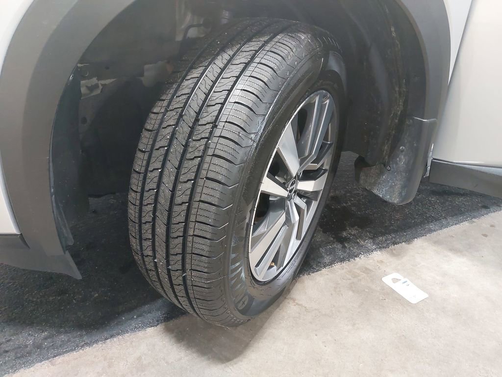 Certified 2024 Nissan Pathfinder SL image 33