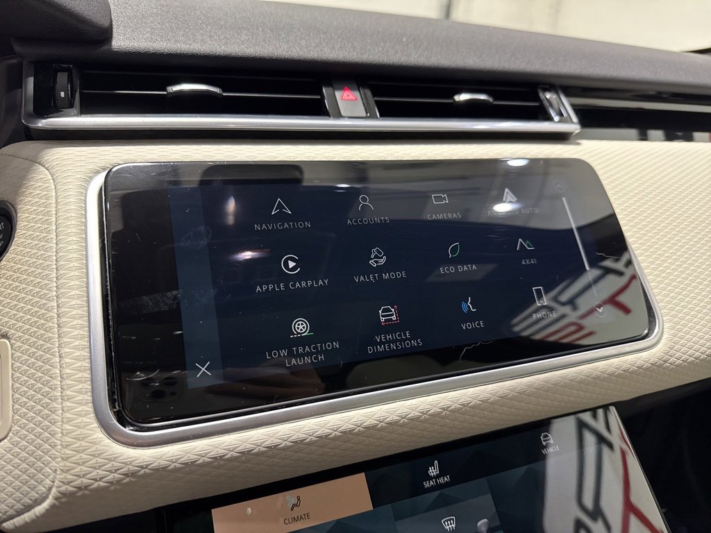 Used 2023 Land Rover Range Rover Velar R-Dynamic S image 18