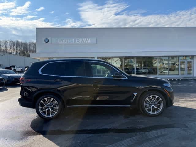 New 2026 BMW X5 xDrive50e w/ Premium Package AWD/4WD image 11