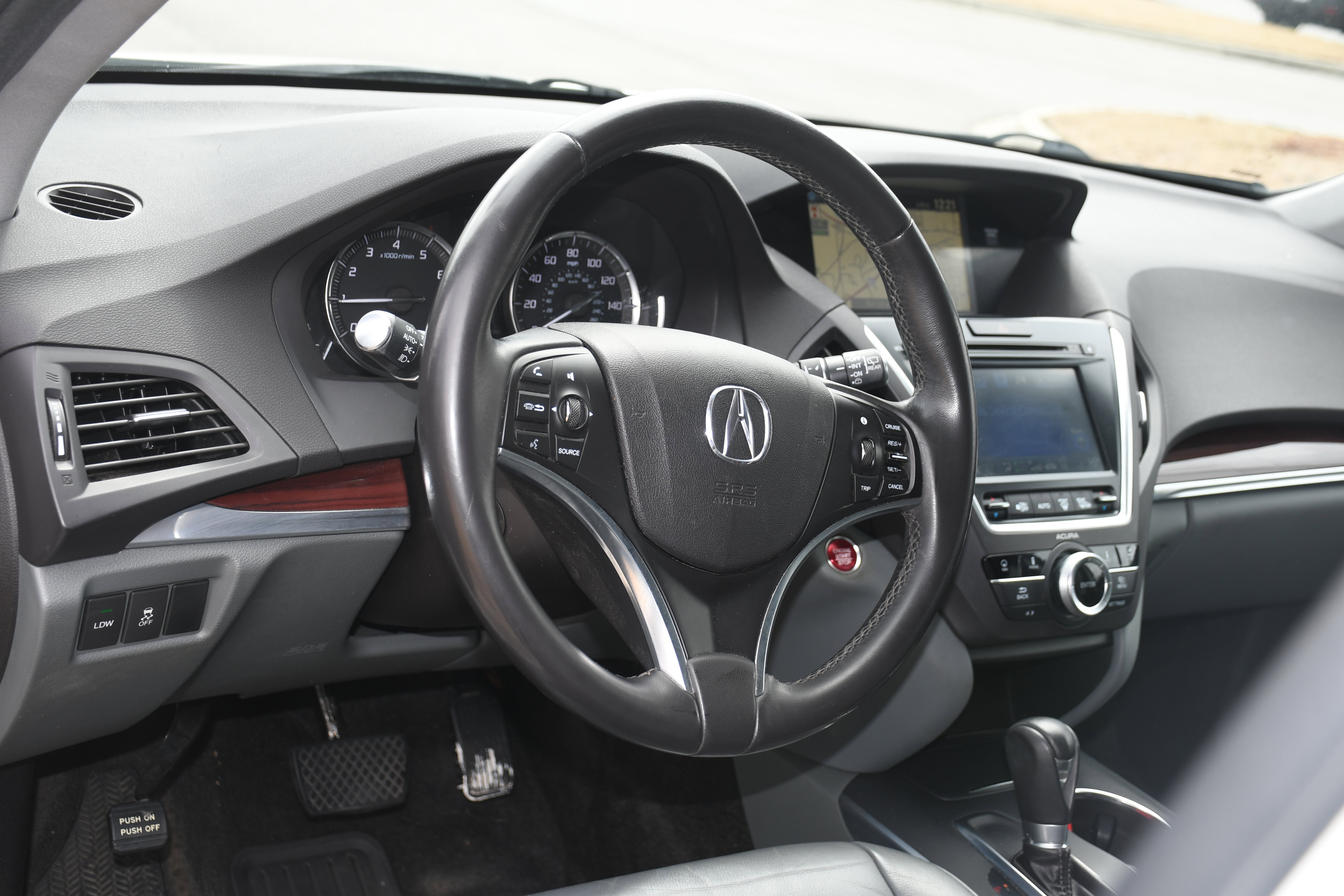 Used 2015 Acura MDX SH-AWD w/ Technology Package image 8