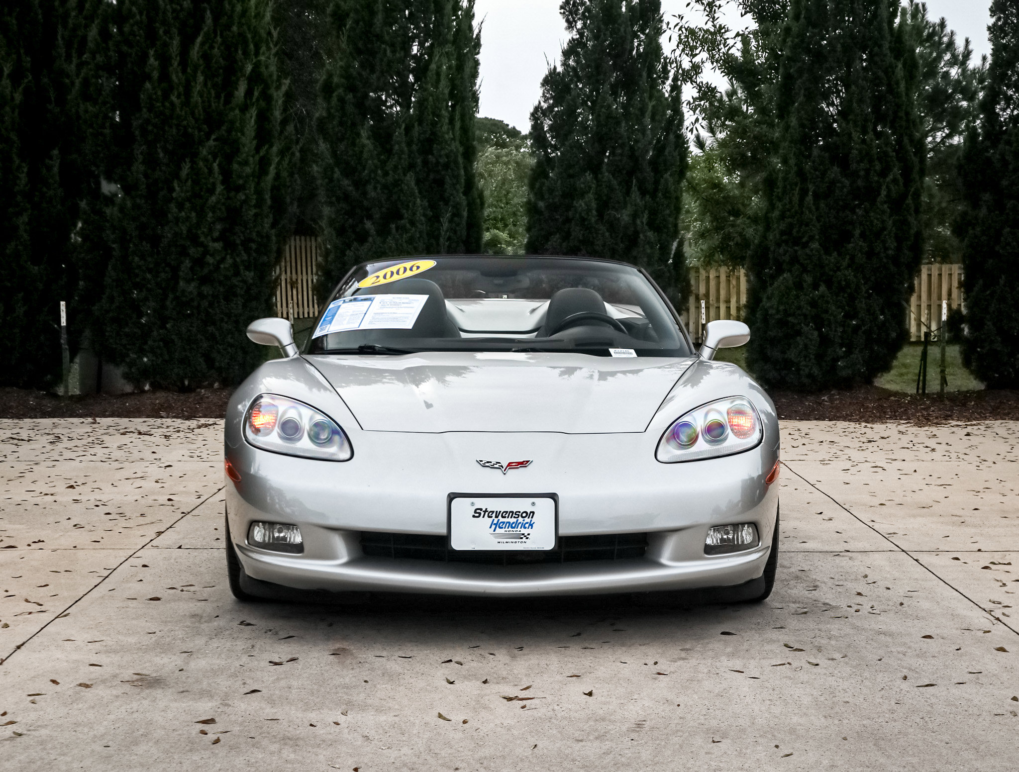 Used 2006 Chevrolet Corvette Convertible w/ Preferred Equipment Group image 3