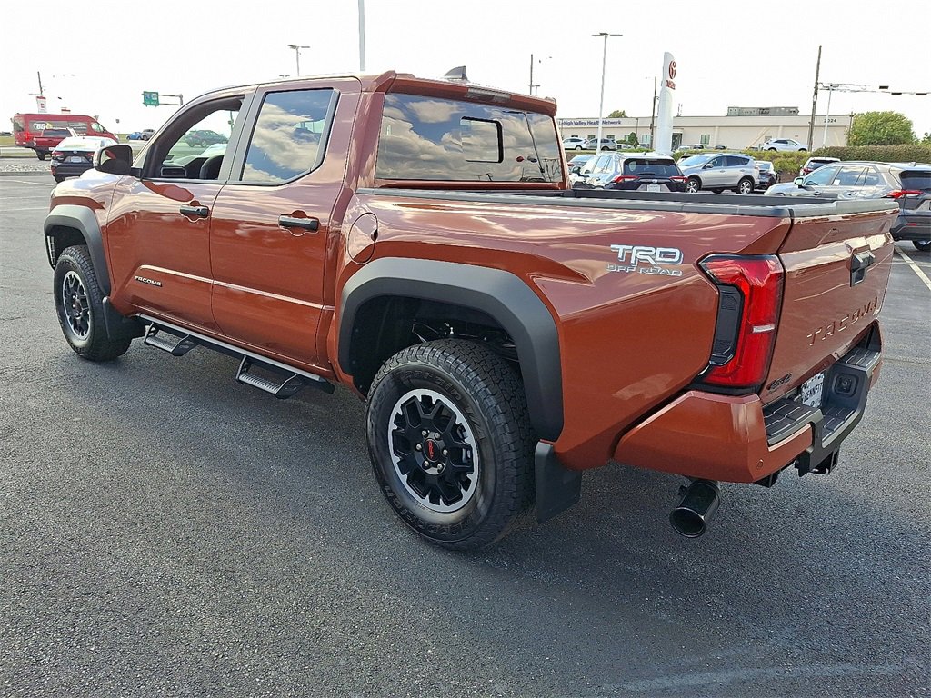 New 2025 Toyota Tacoma TRD Off-Road image 5