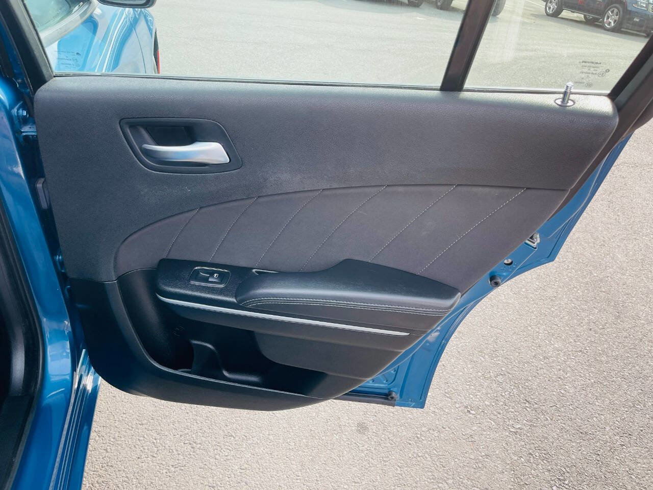 Used 2023 Dodge Charger SXT image 22
