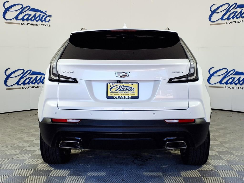 Used 2023 Cadillac XT4 Sport FWD image 4