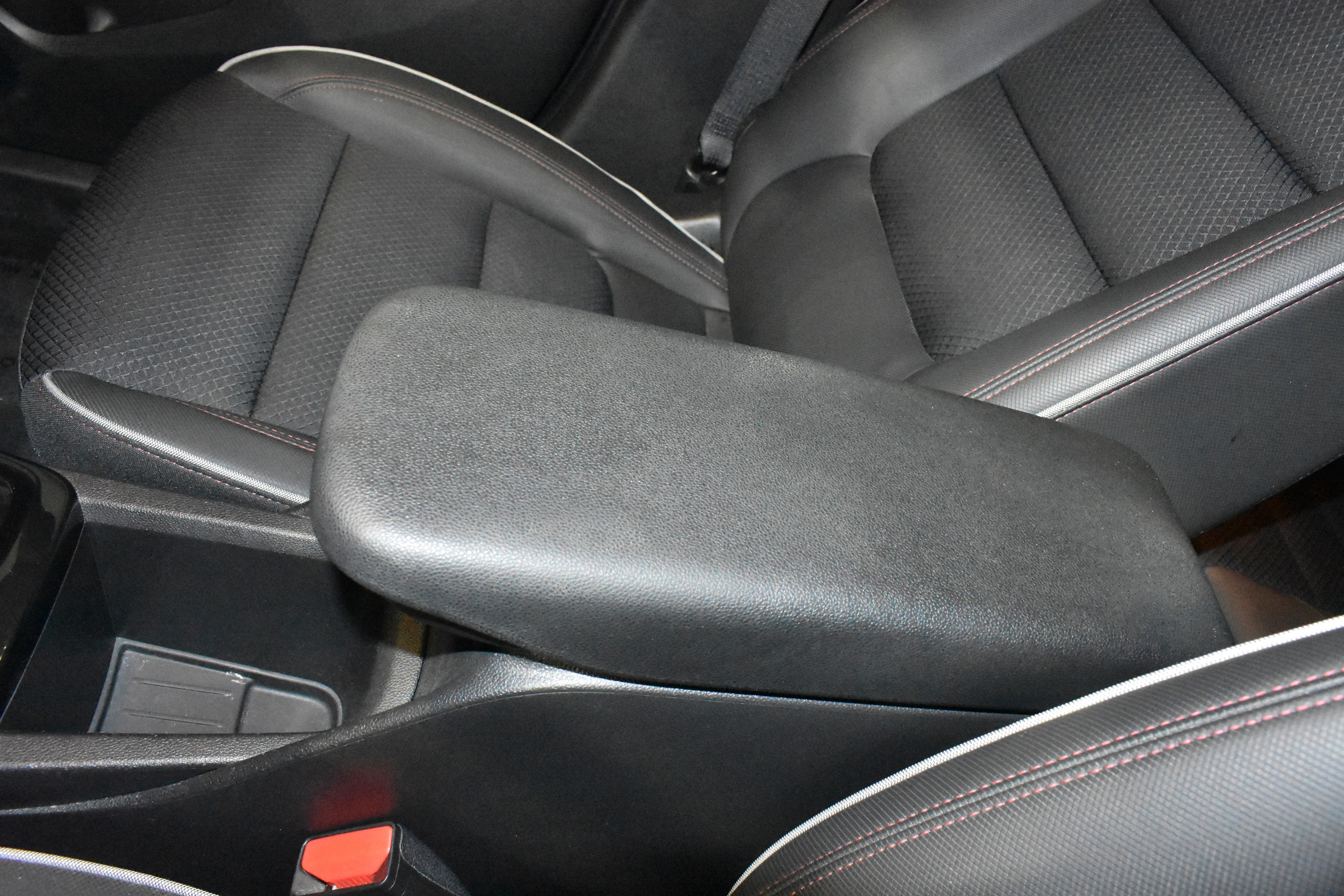 Used 2023 Chevrolet TrailBlazer RS w/ Sun and Liftgate Package FWD image 23