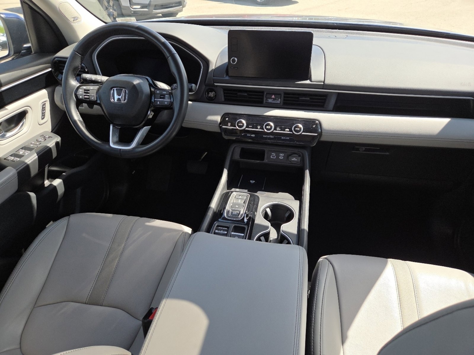 Used 2025 Honda Pilot Touring image 27