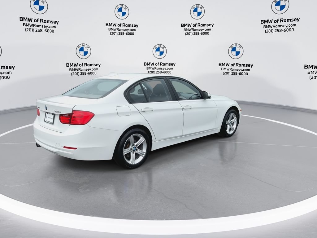 Used 2014 BMW 328i xDrive Sedan AWD/4WD image 8