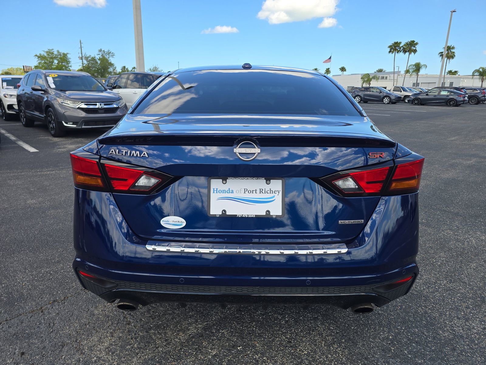 Used 2023 Nissan Altima 2.0 SR FWD image 5