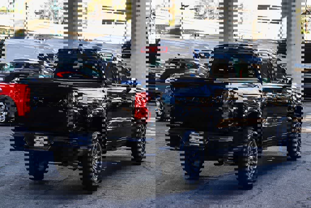 Used 2024 Chevrolet Colorado LT w/ LT Convenience Package image 4