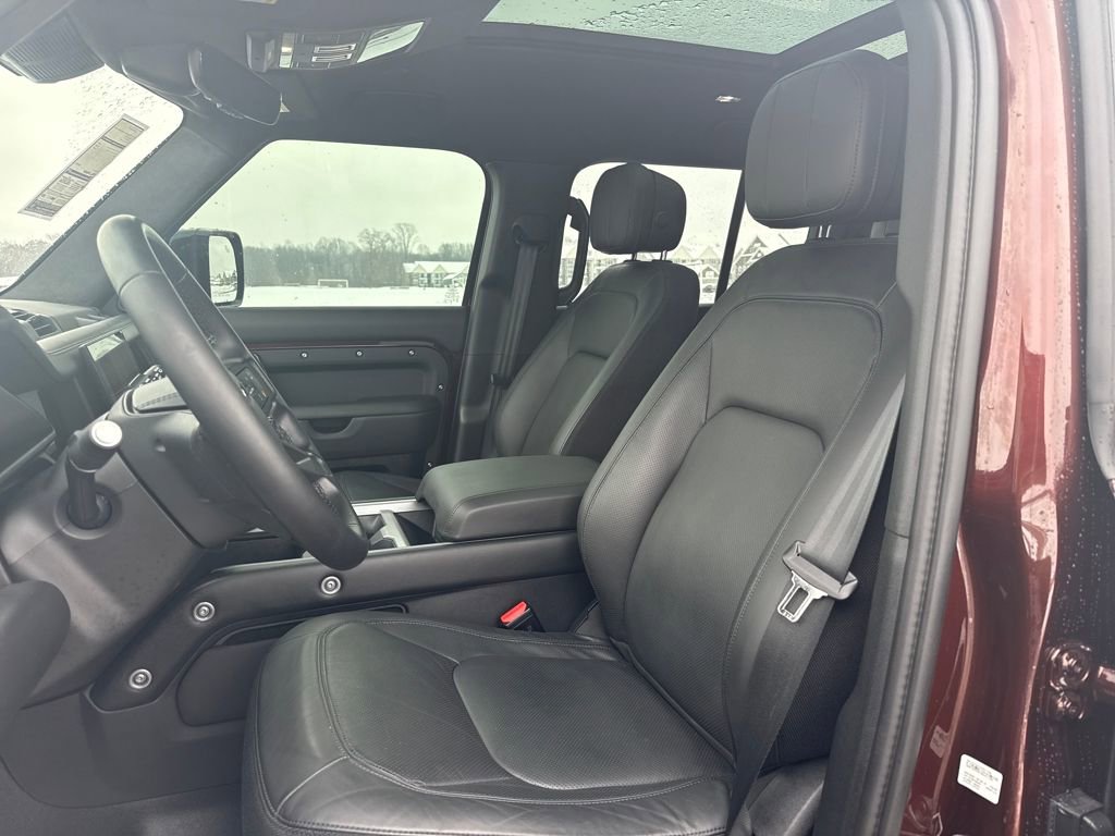 Used 2025 Land Rover Defender 110 Sedona Red Edition image 13