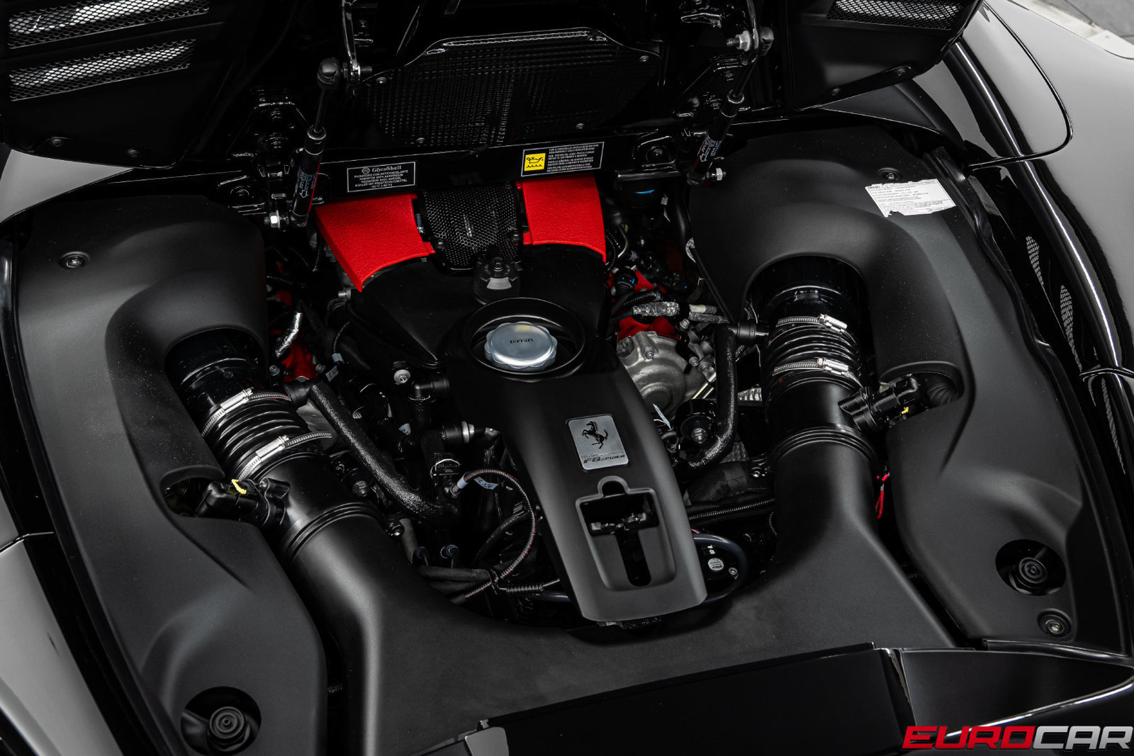 Used 2022 Ferrari F8 Tributo RWD image 22