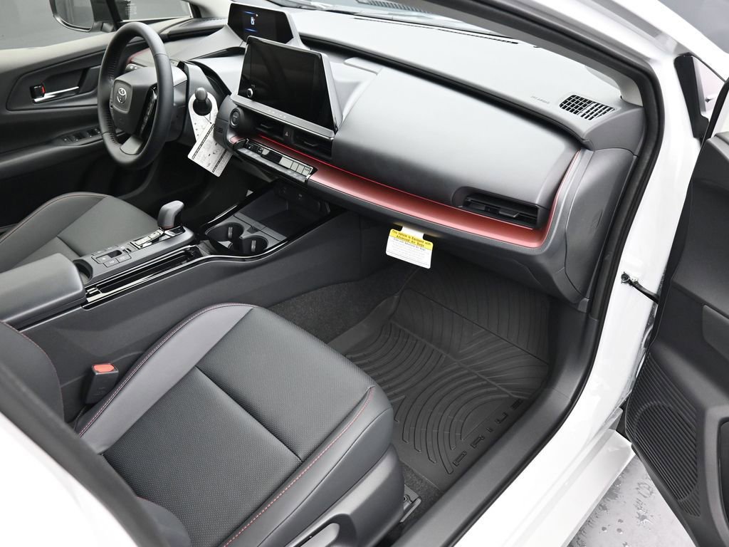 New 2026 Toyota Prius Plug-In Hybrid FWD image 11