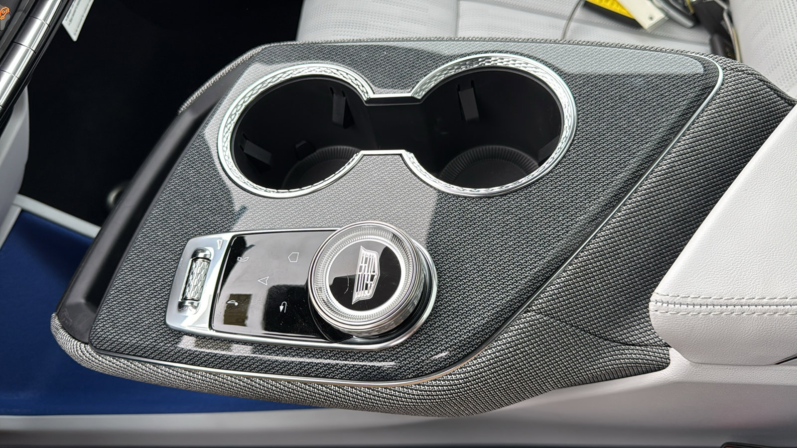 New 2026 Cadillac Optiq Sport 2 image 22