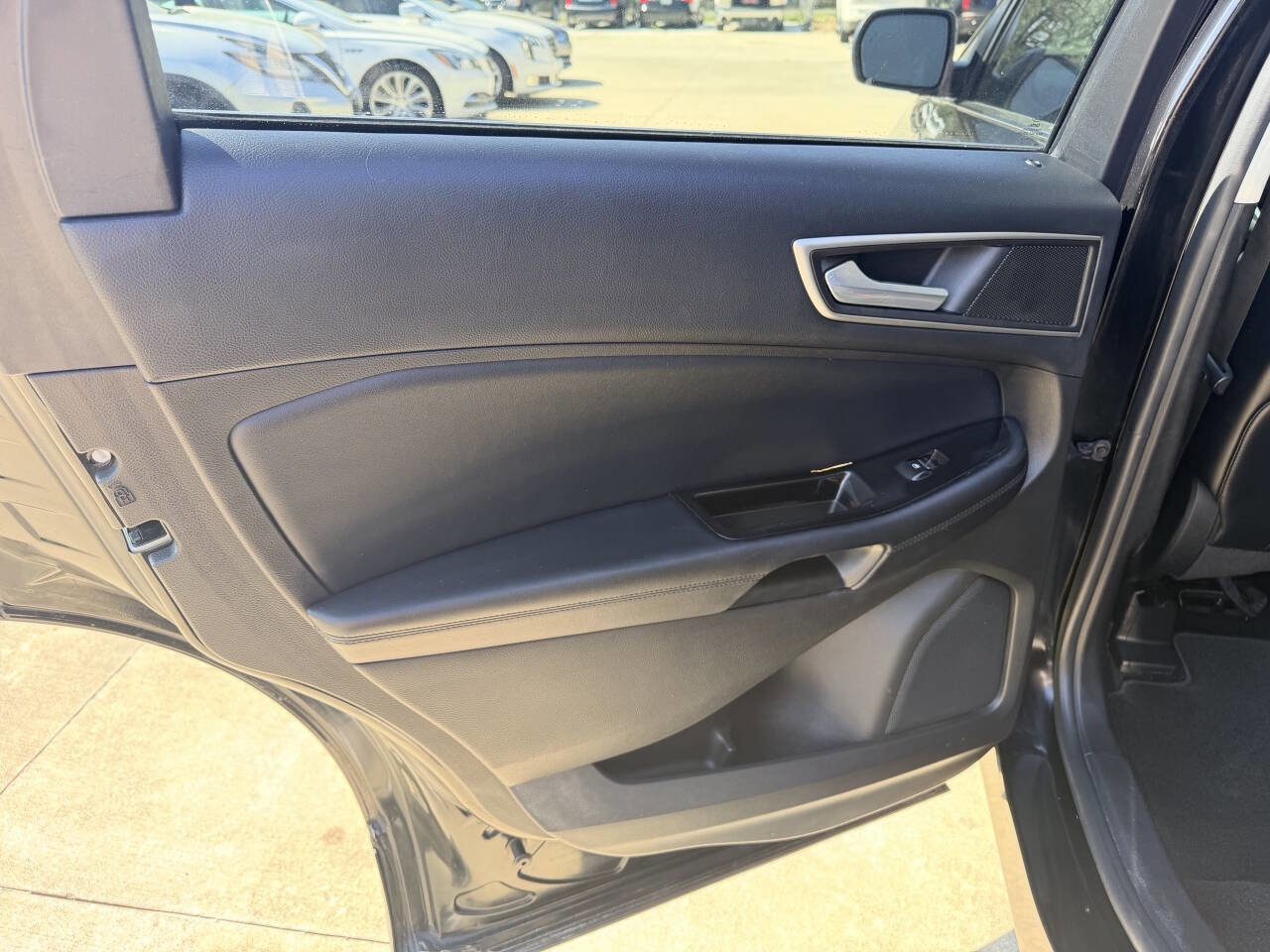 Used 2017 Ford Edge SEL w/ Equipment Group 201A FWD image 17