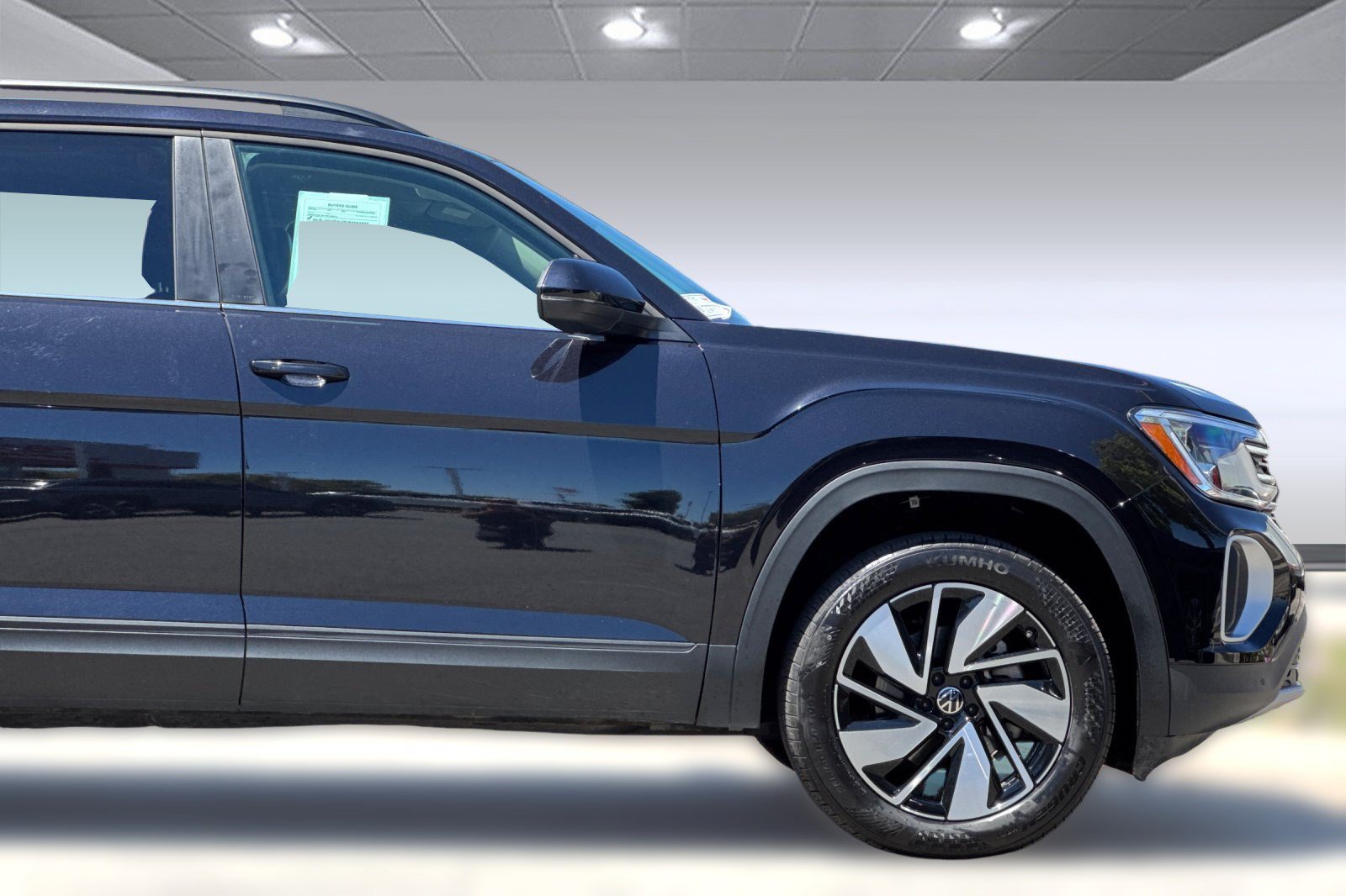 Used 2026 Volkswagen Atlas SE AWD/4WD image 35