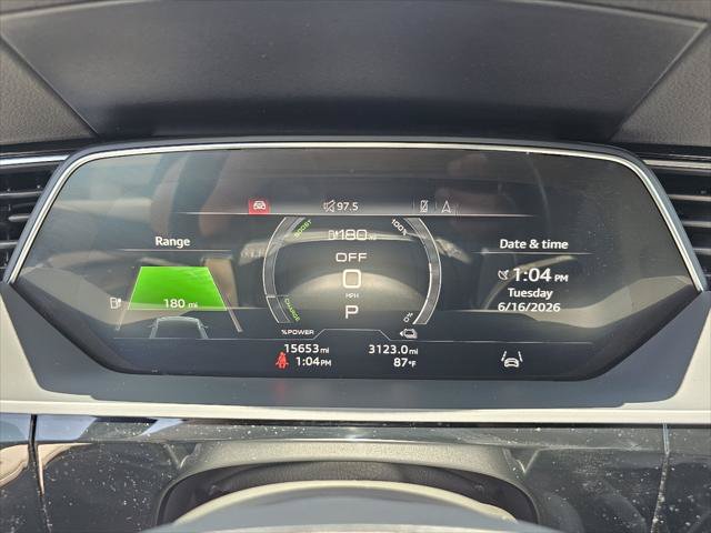 Used 2024 Audi Q8 e-tron Premium Plus AWD/4WD image 12