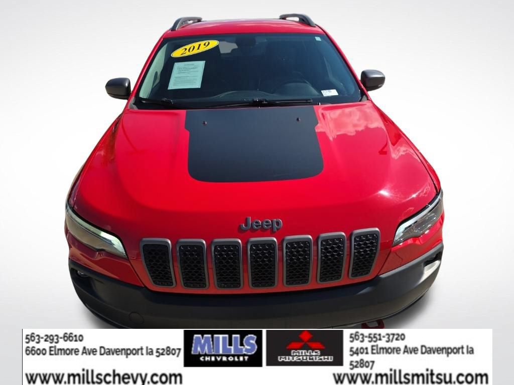 Used 2019 Jeep Cherokee Trailhawk w/ Cold Weather Group AWD/4WD image 8