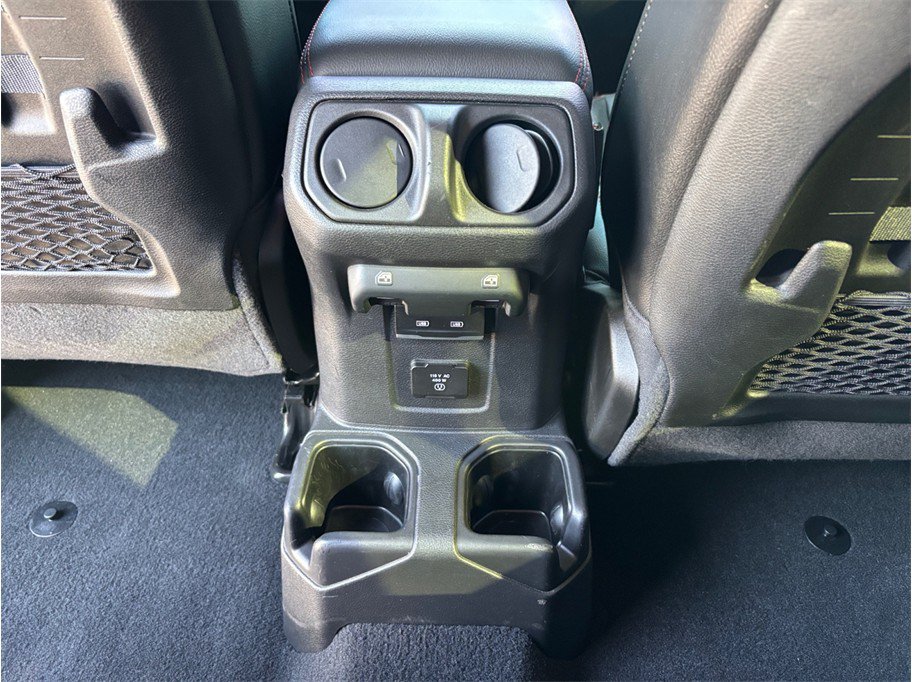 Used 2022 Jeep Gladiator Rubicon w/ LED Lighting Group AWD/4WD image 35